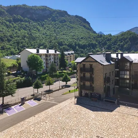Апартаменты Casa Marmotte - Tucasaenlospirineos Эскаррилья